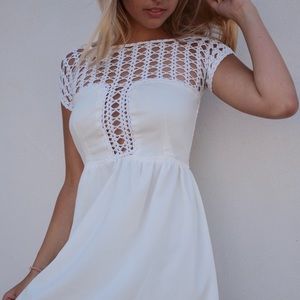 KNIT WHITE MINI DRESS
